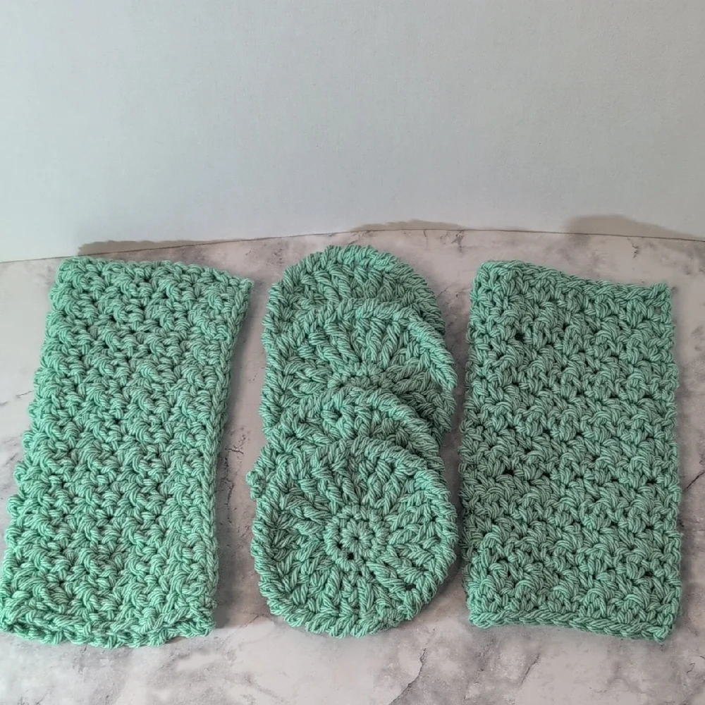 Mint Green Wash Cloth And Facial Scrubbies Set